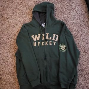 MN Wild full zip heavy duty sherpa lined hoodie.